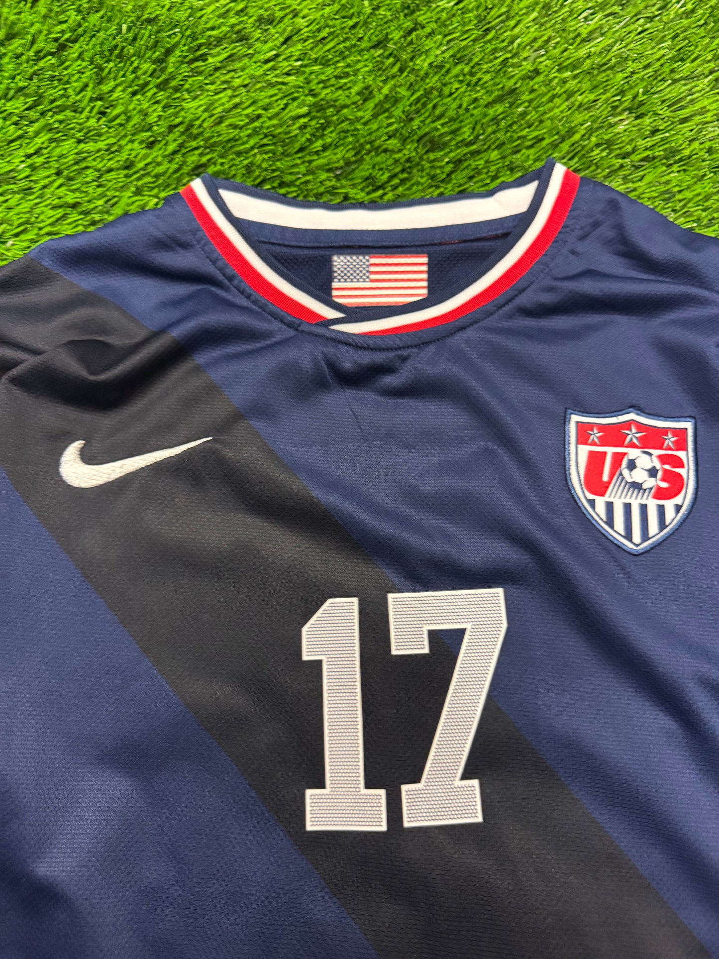 USA Nike Jozy Altidore #17 Away Soccer Jersey 2011-12 Kit (M)