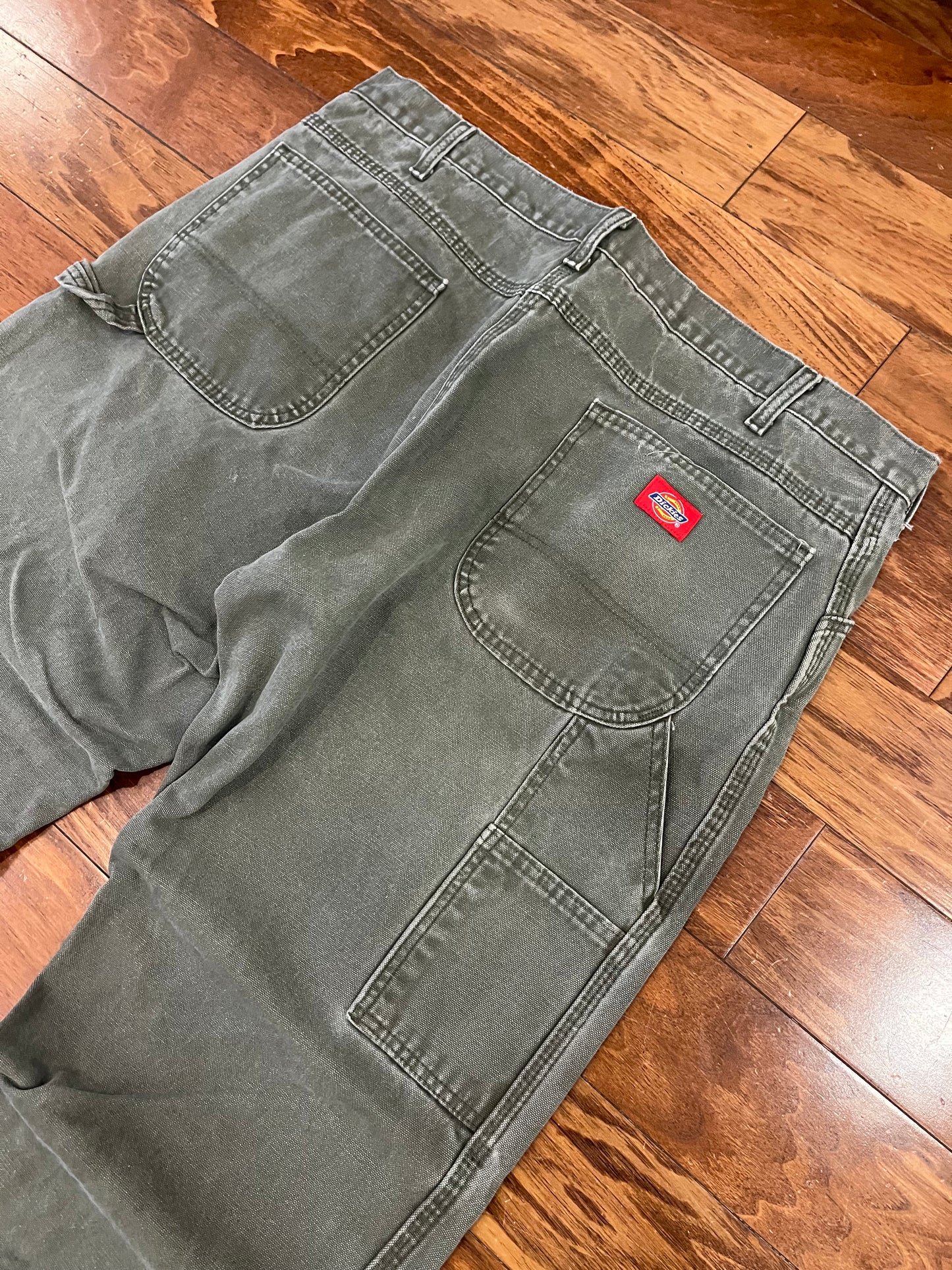 00s Olive Dickies Olive Carpenter Pants (40 x 30)
