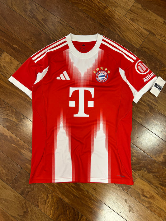 FC Bayern Munchen Deadstock Adidas Home Soccer Jersey 2024-25 Kit (M)