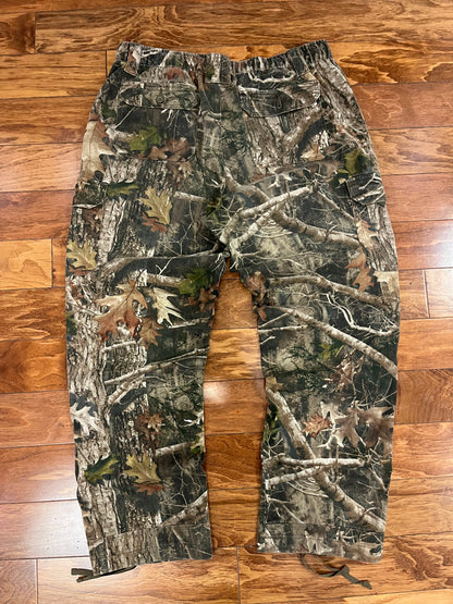 00s Redhead Camo Cargo Pants (38 x 32)
