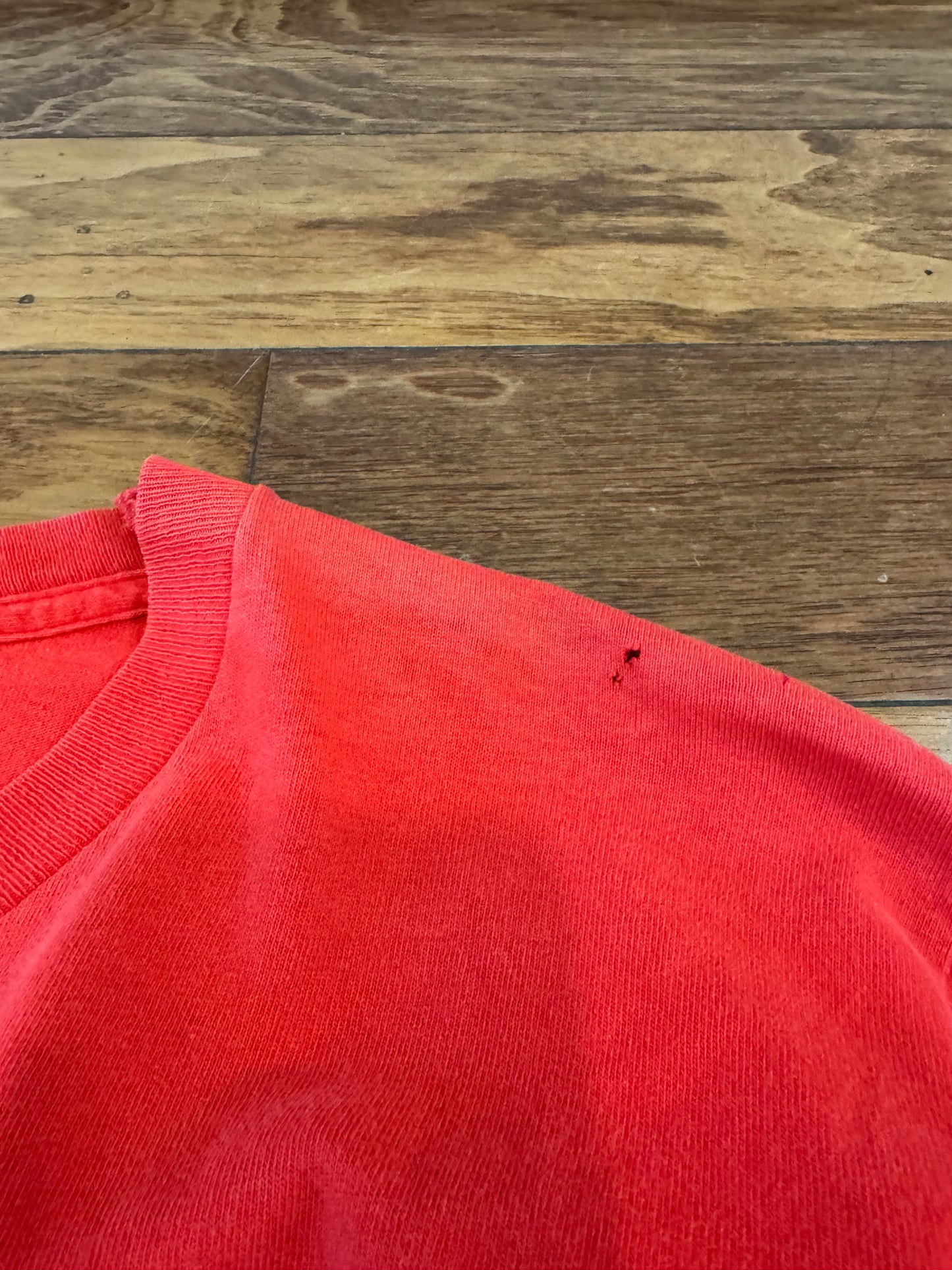 00s Tampa Bay Buccaneers Red Helmet Tee (S)
