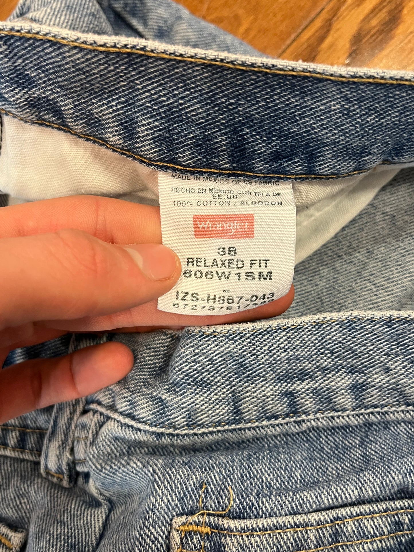 00s Wrangler Blue Jean Shorts (38)