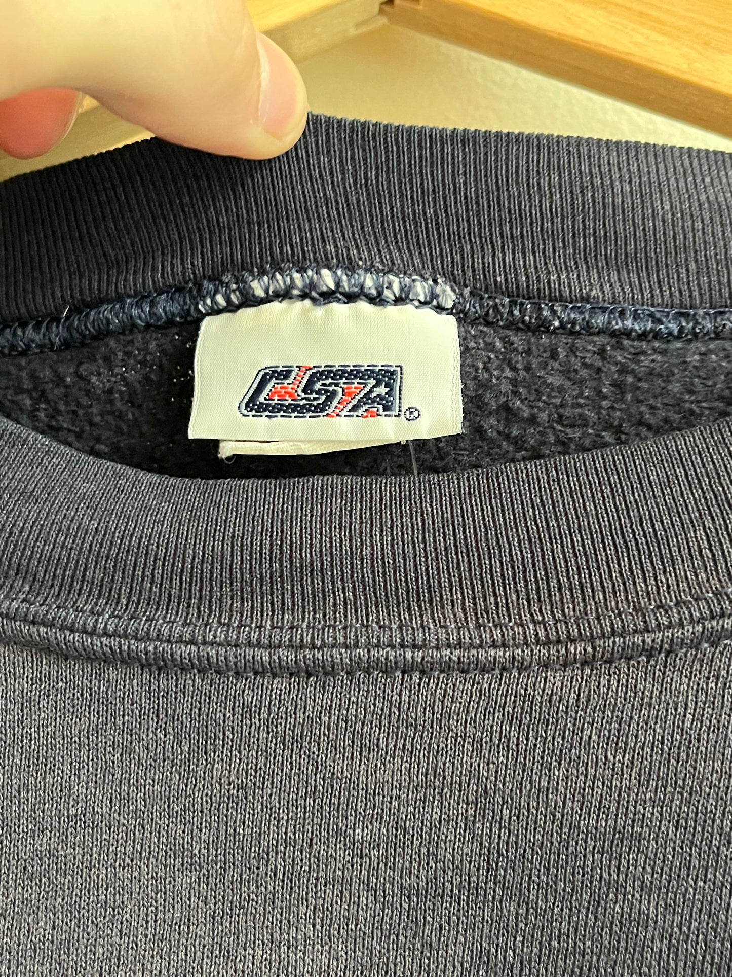 1990s Buffalo Bills Spell Out Faded Navy Crewneck (L)