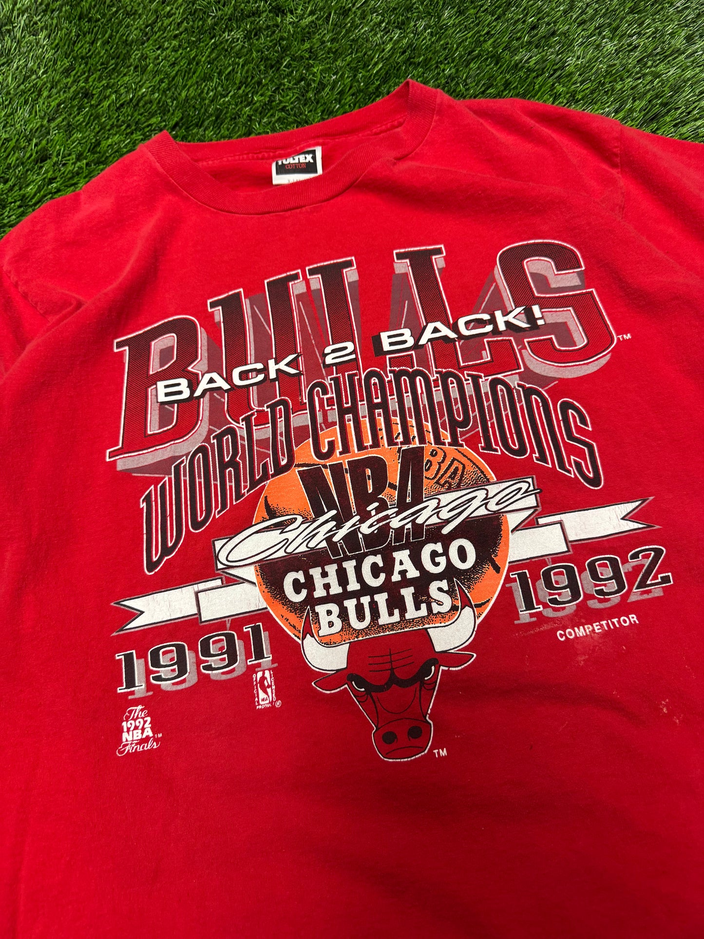 1992 Chicago Bulls Competitor World Champions Graphic NBA Tee (XL)