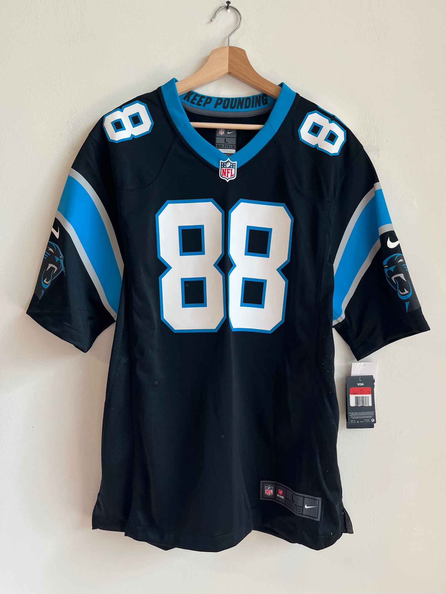 2016 Carolina Panthers Greg Olsen Brand New & Signed Jersey (L)