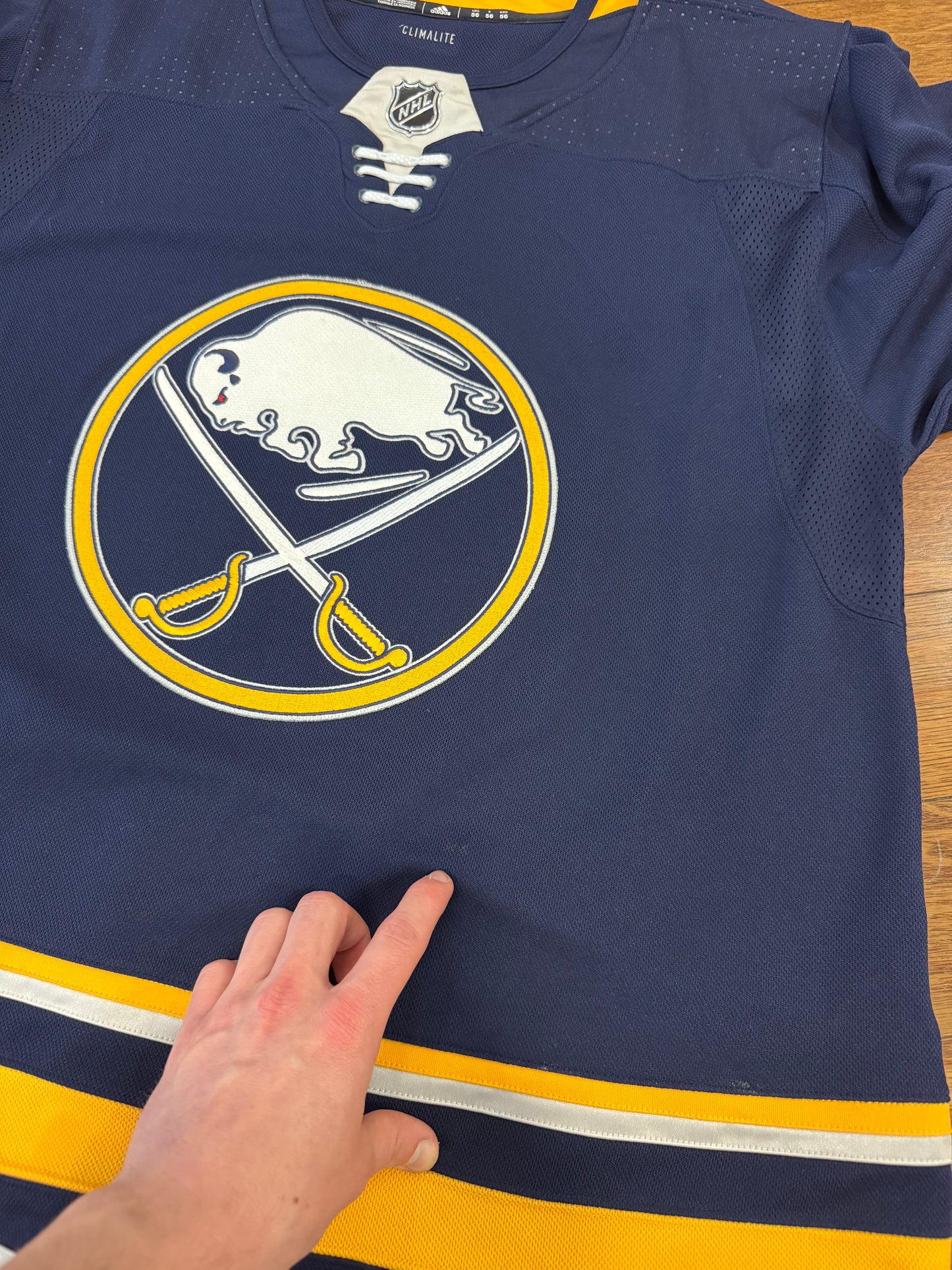 2019 Buffalo Sabres Adidas NHL Hockey Jersey (XXL)