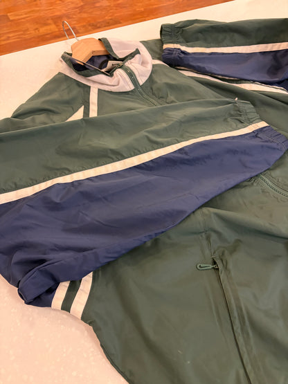 90s Nike Green Embroidered Windbreaker (XL)