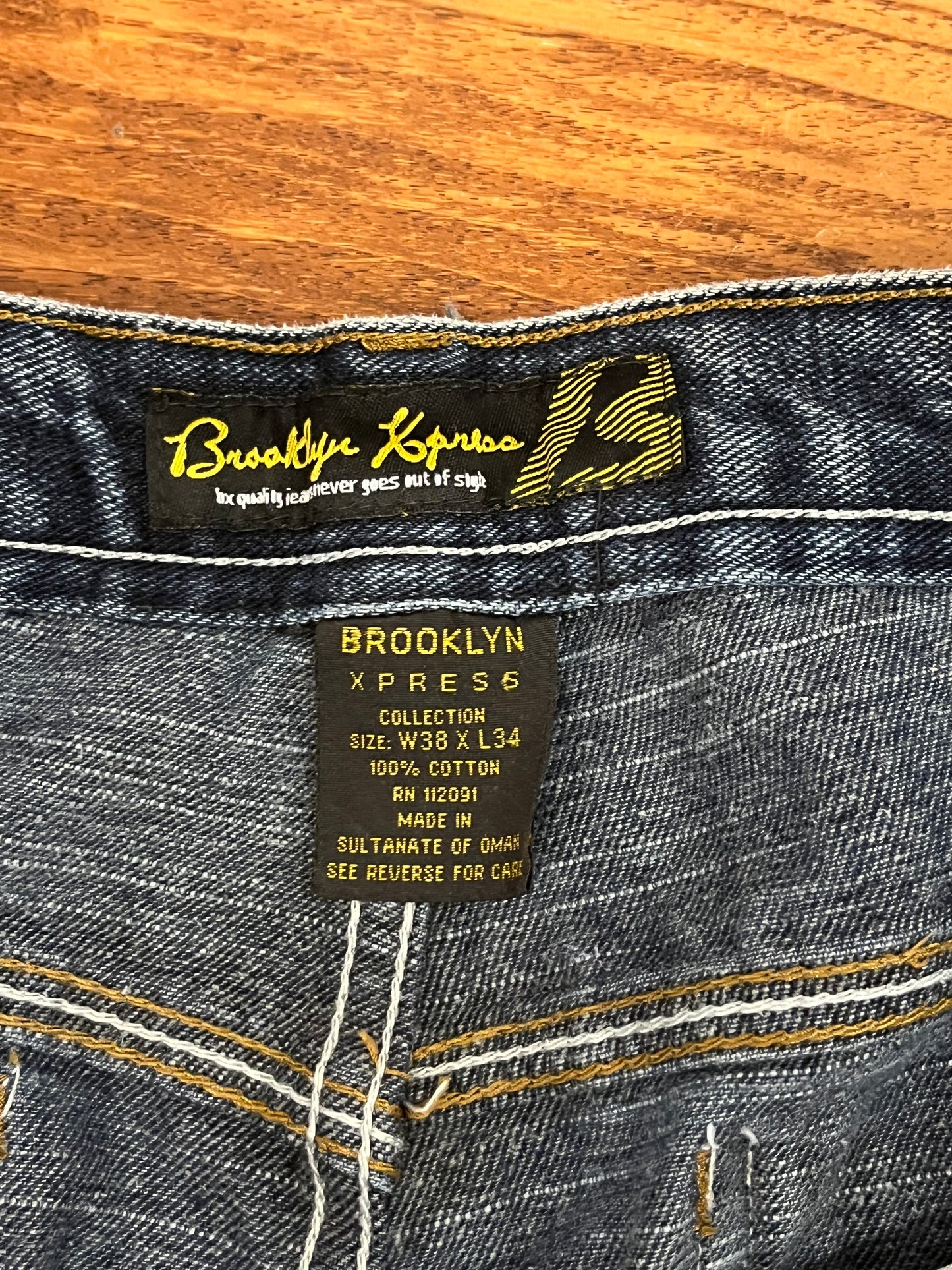 00s Brooklyn Express Baggy Jeans (38 x 34)