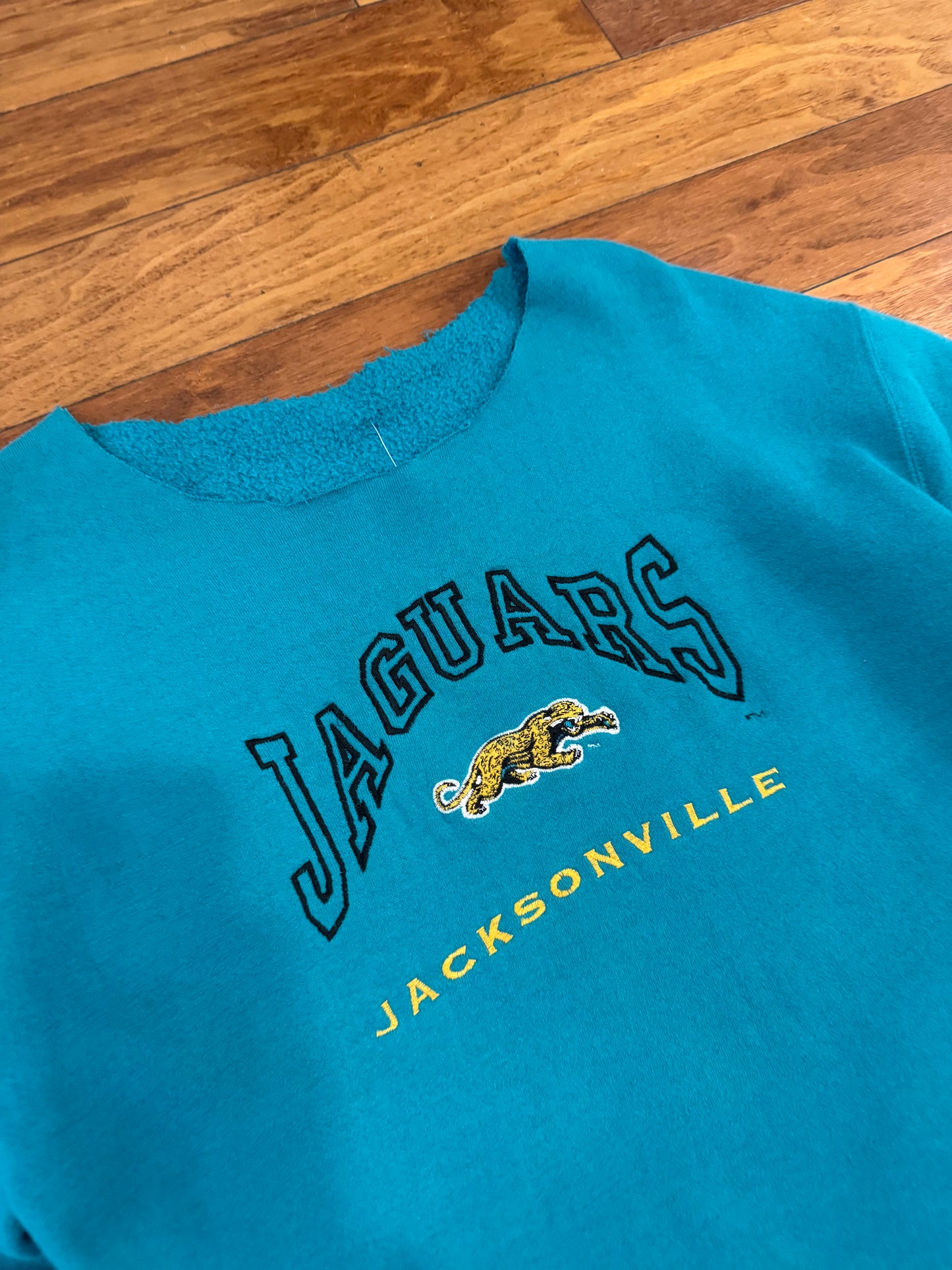 90s Jacksonville Jaguars Cut Off Crewneck (L)