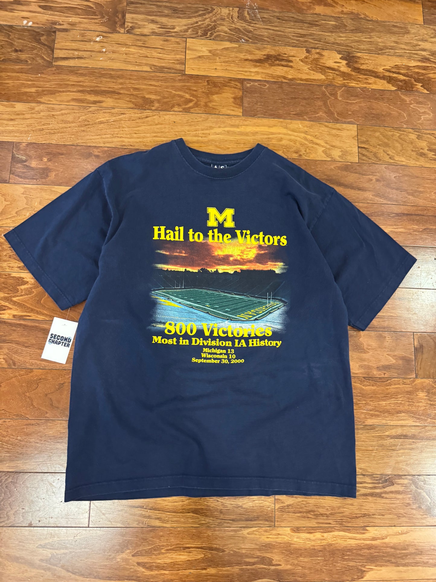 2000 Michigan University "Hail To The Victors" Tee (XL)
