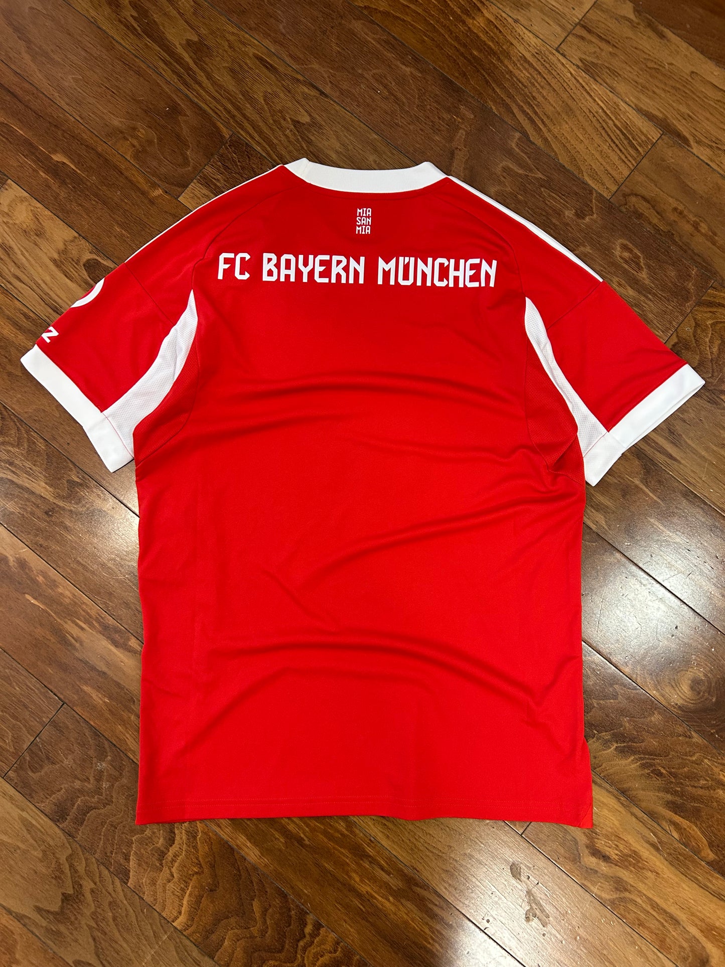 FC Bayern Munchen Deadstock Adidas Home Soccer Jersey 2024-25 Kit (M)