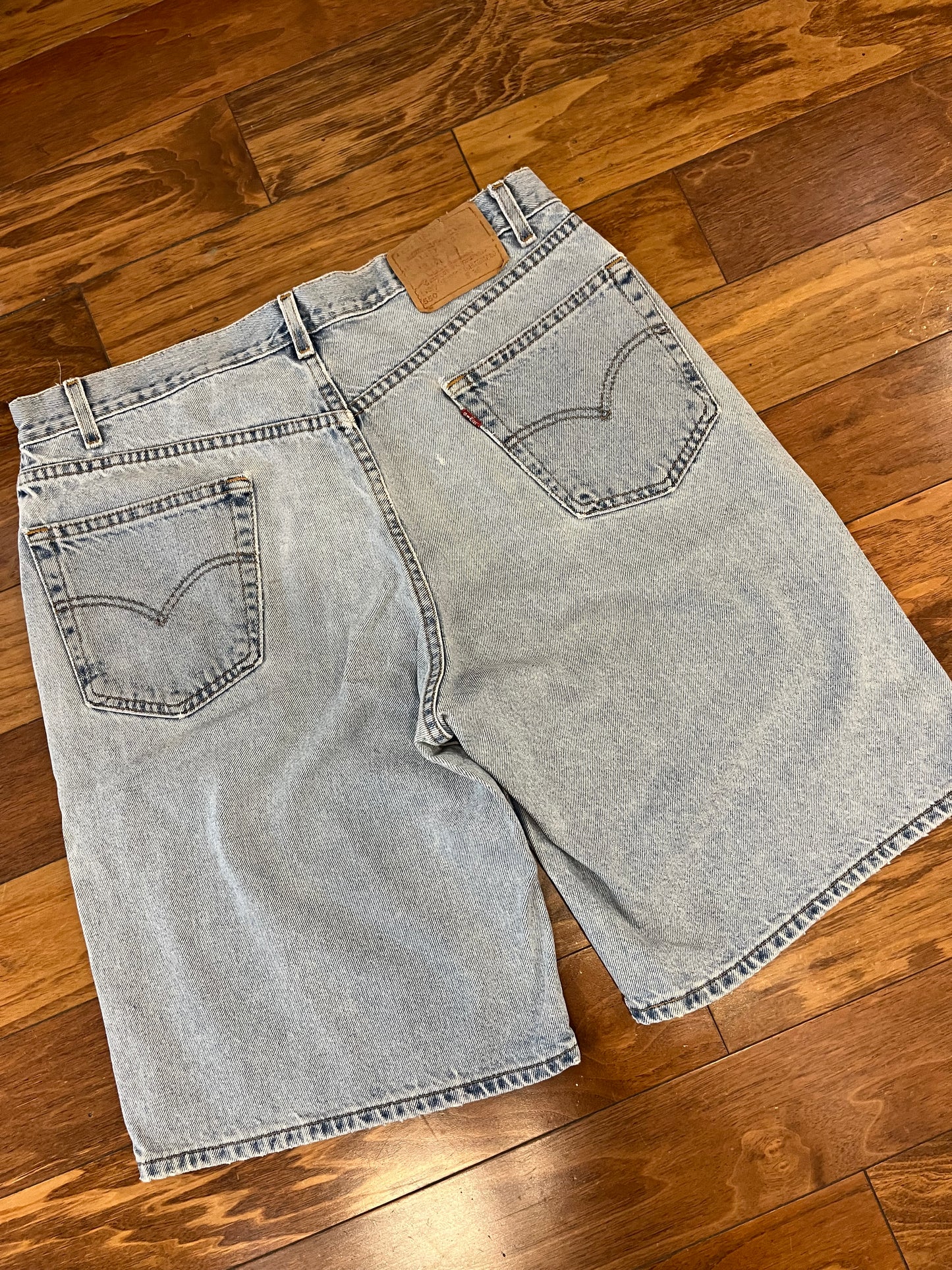 2000 Levi's 550 Baggy Jean Shorts (36)