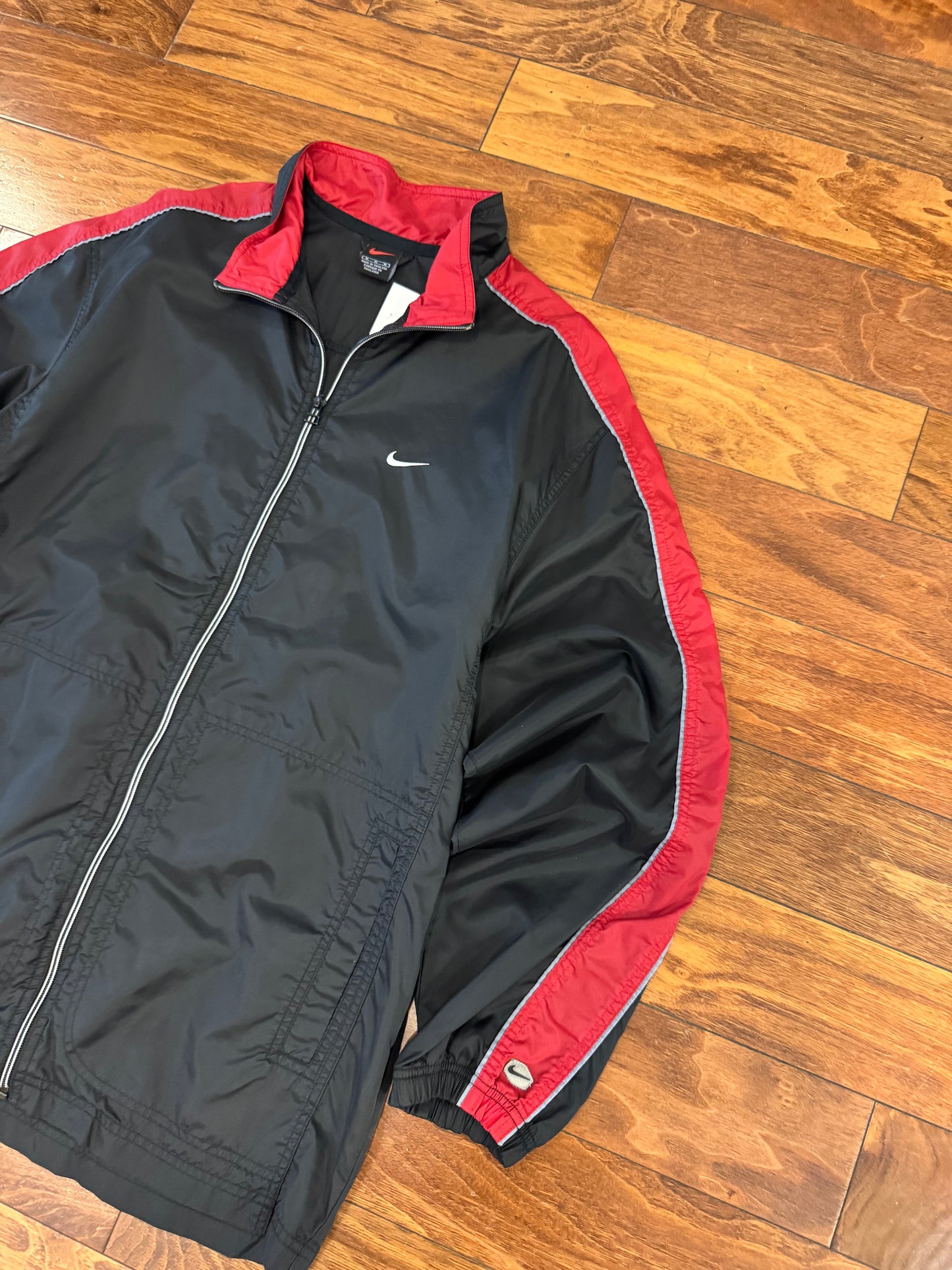00s Nike Red/Black Parka Essential Windbreaker (M)