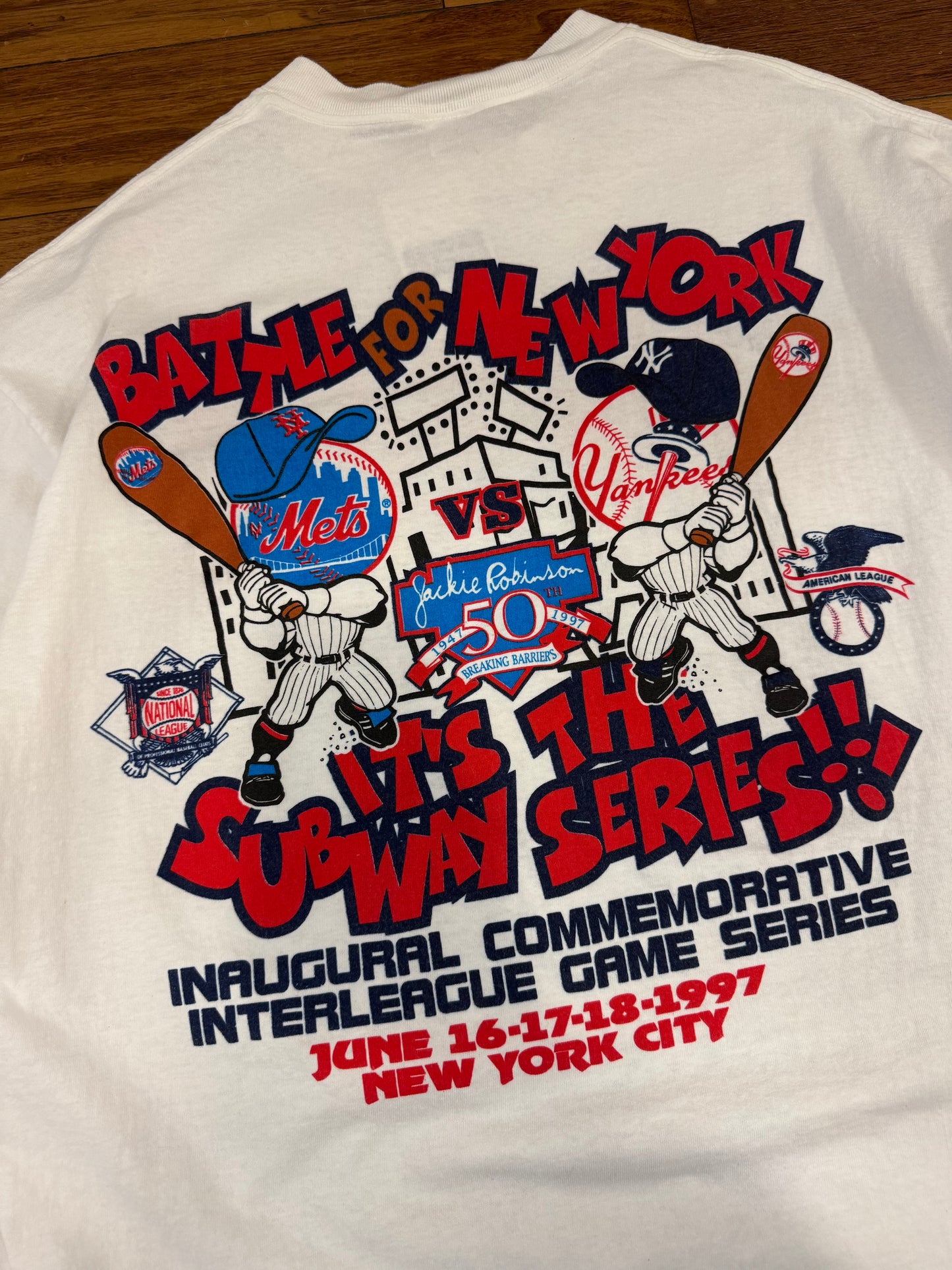 1997 MLB Subway Series "Battle for New York" Yankees vs Mets (Jackie Robinson 50th) Tee (XL)
