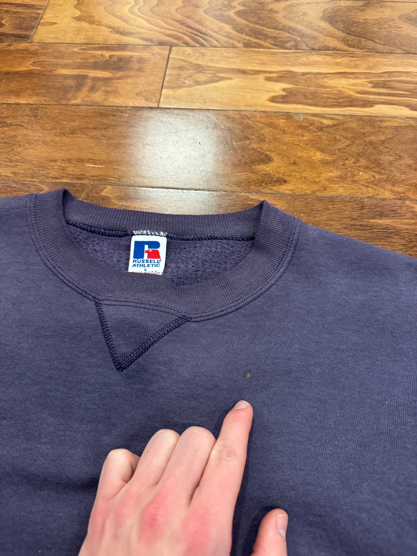 90s Russell Athletics Faded Purple Blank Essential Crewneck (L)