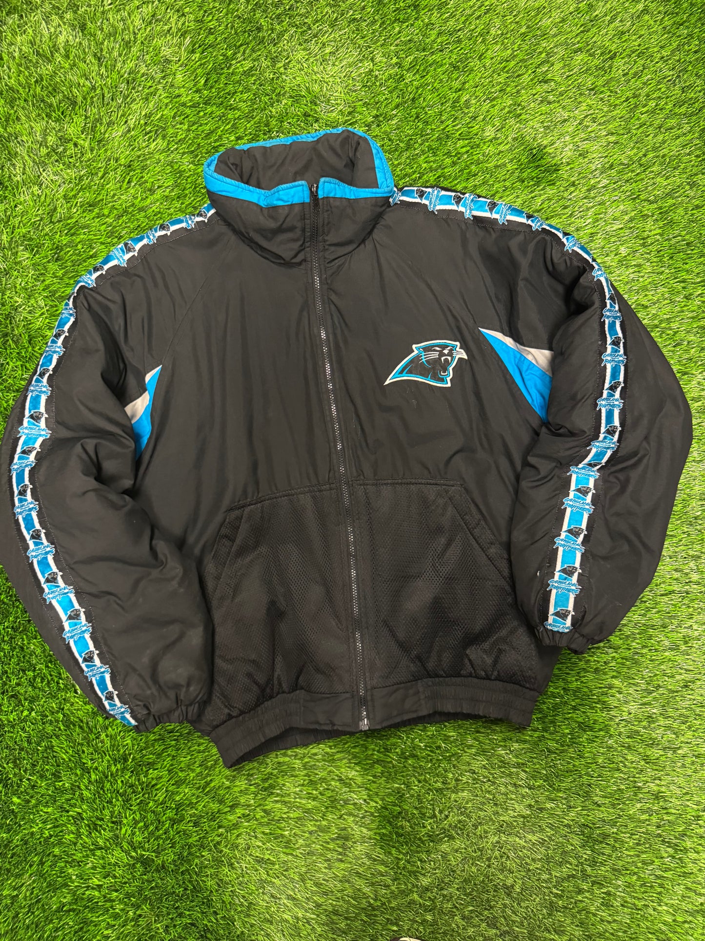 00s Carolina Panthers Game Day Puffer Jacket (L)