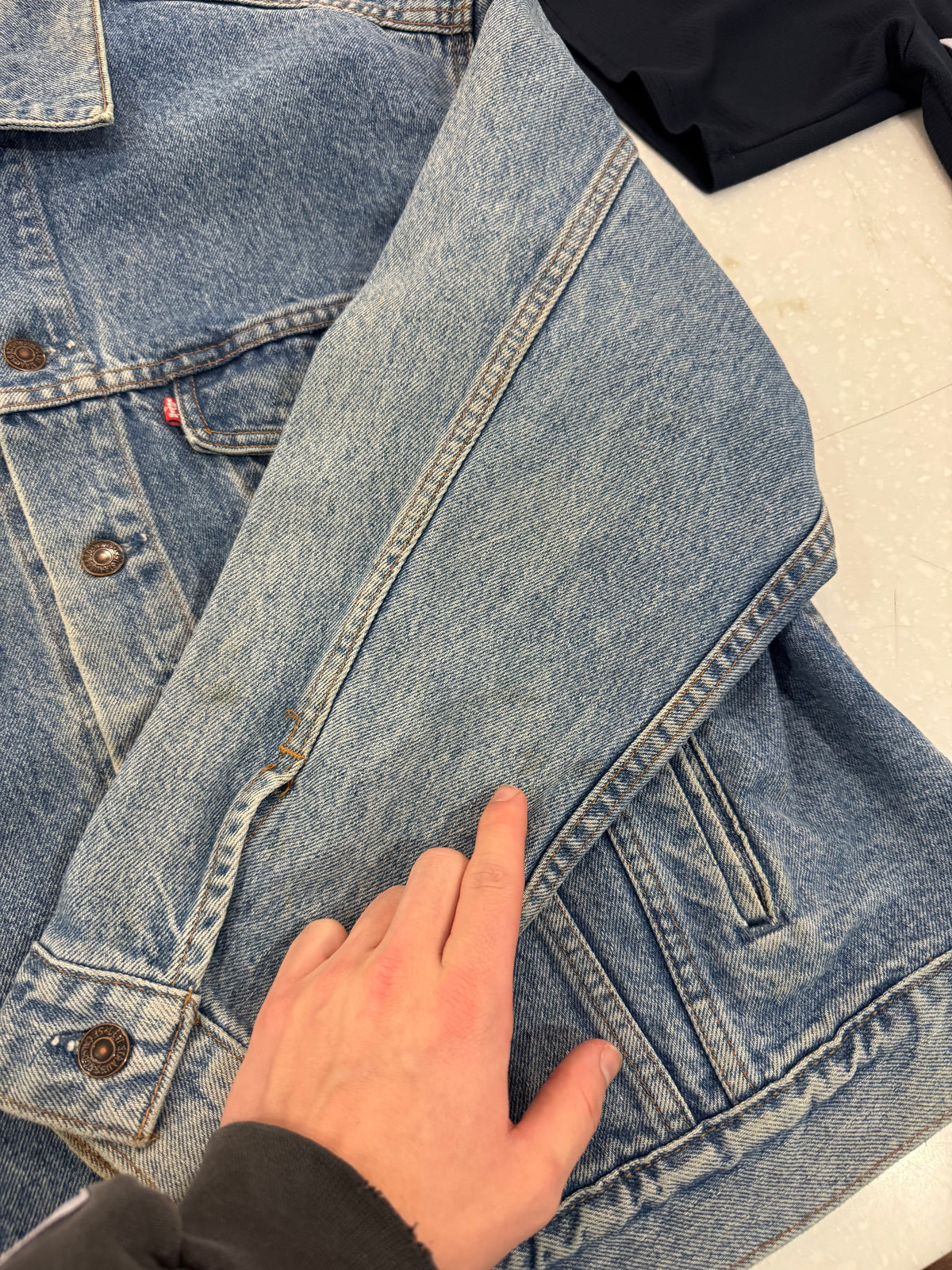 90s Carolina Panthers Light Washed Custom Levi Jacket (L)