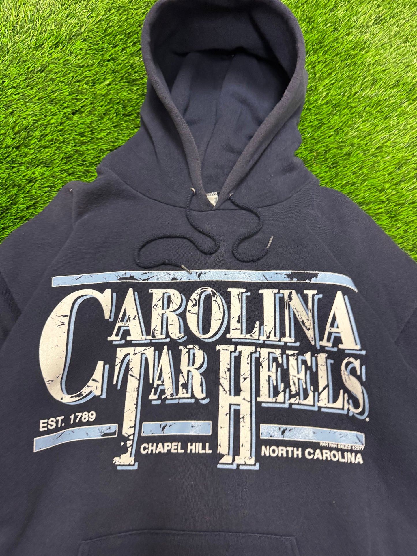 90s University of North Carolina (UNC) Vintage Lee Faded Hoodie (L)