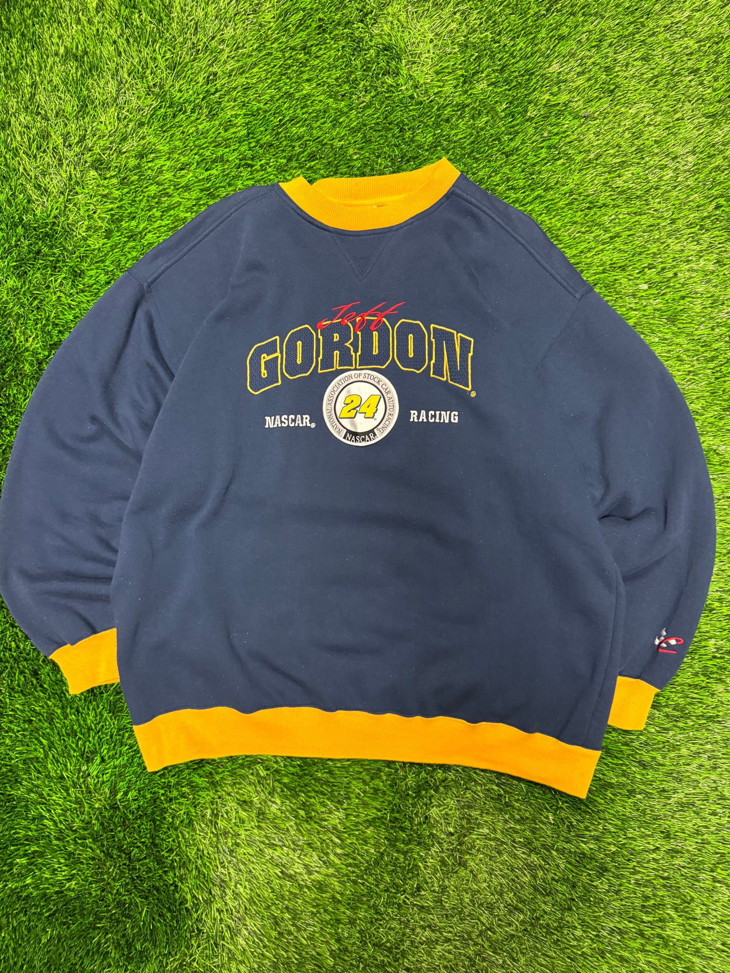 90s Jeff Gordon #24 Vintage Nascar Embroidered Crewneck (XL)