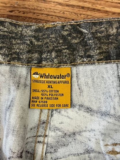 00s Whitewater Baggy Cargo Camo Pants (40x32)