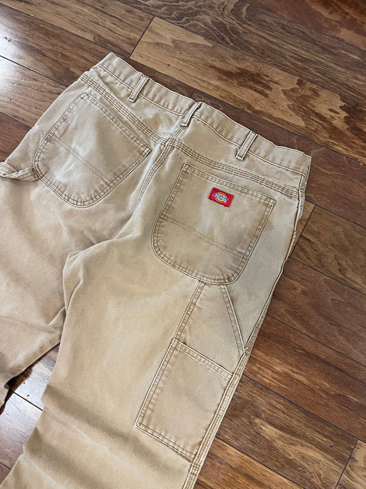 2010s Dickies Paint Faded Tan Pants (36 x 30)