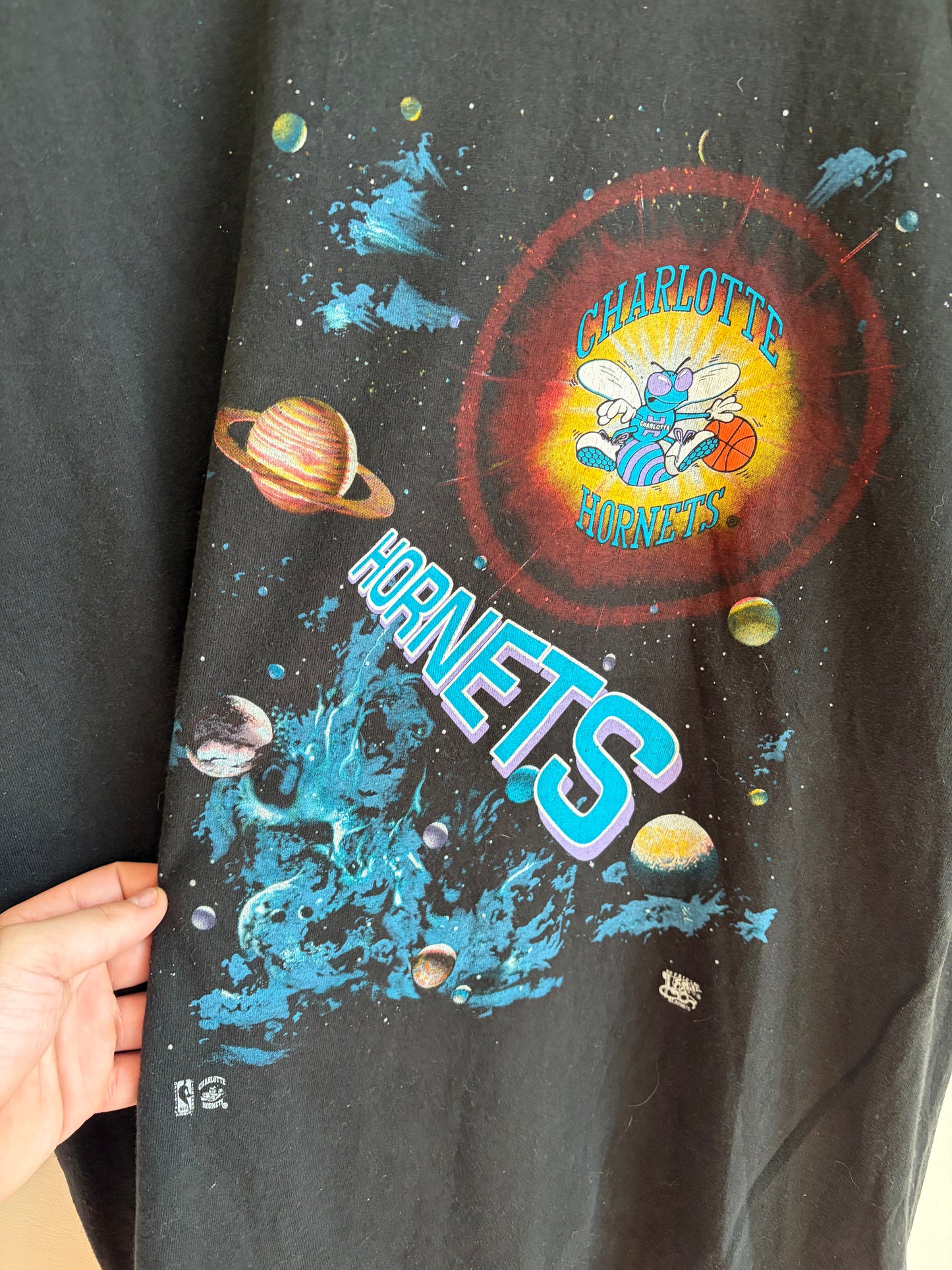 1990s Charlotte Hornets Planet Official Fan Tee (XL)