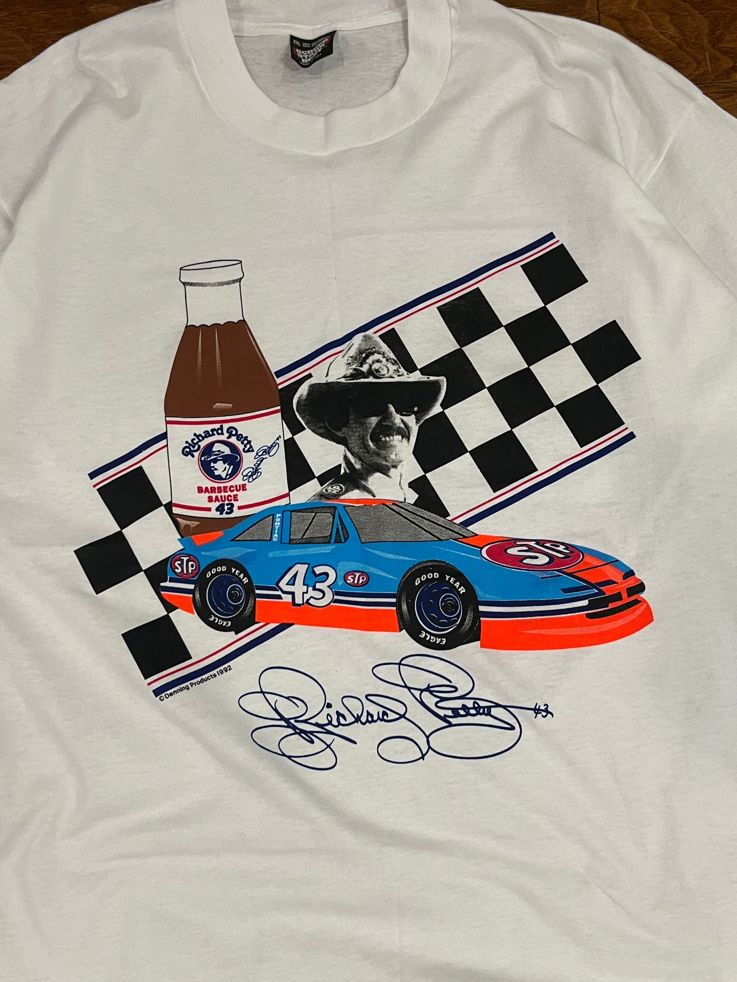 90s Richard Petty BBQ Nascar Graphic Tee (XXL)