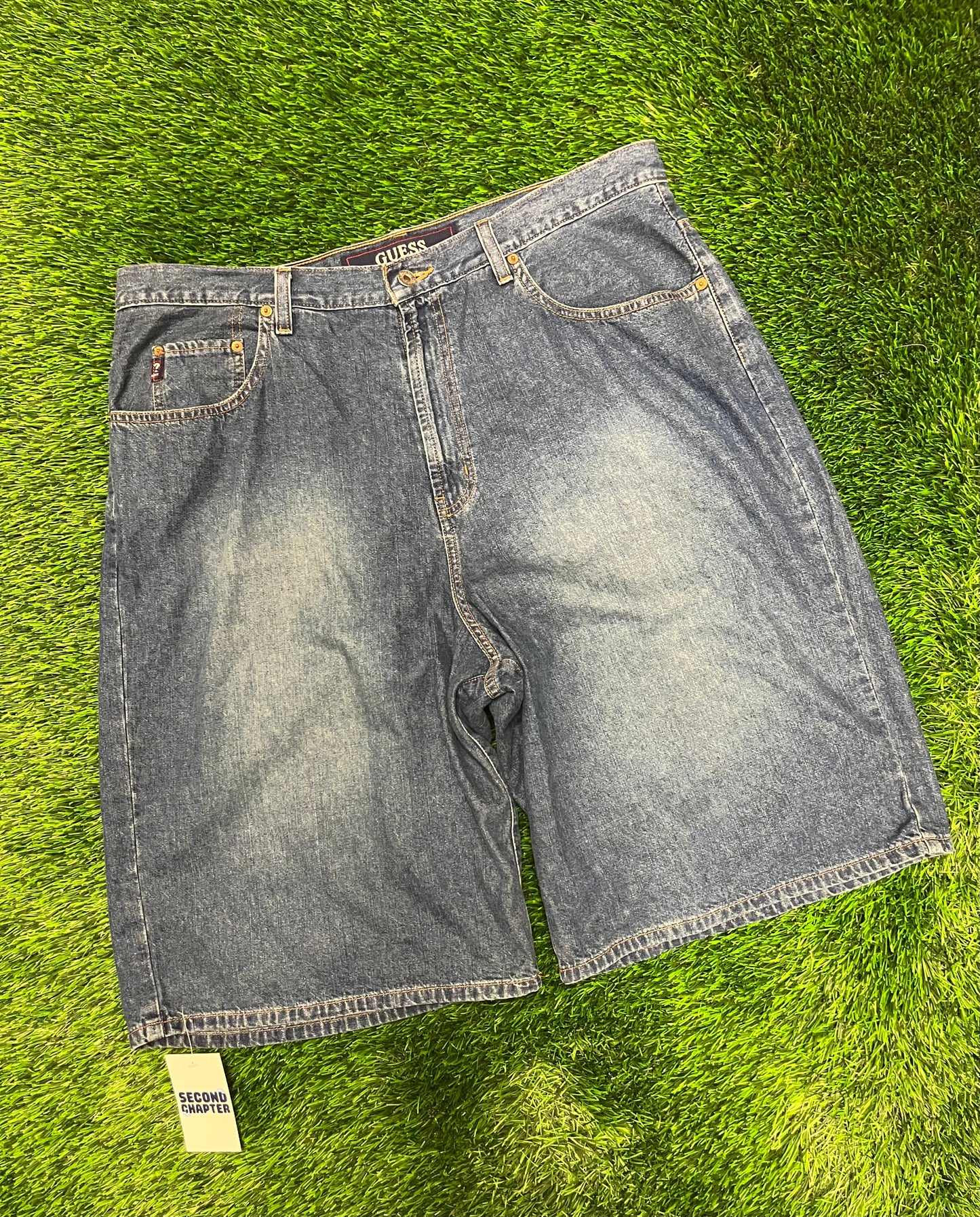 90s Guess Baggy Jean Shorts (38)