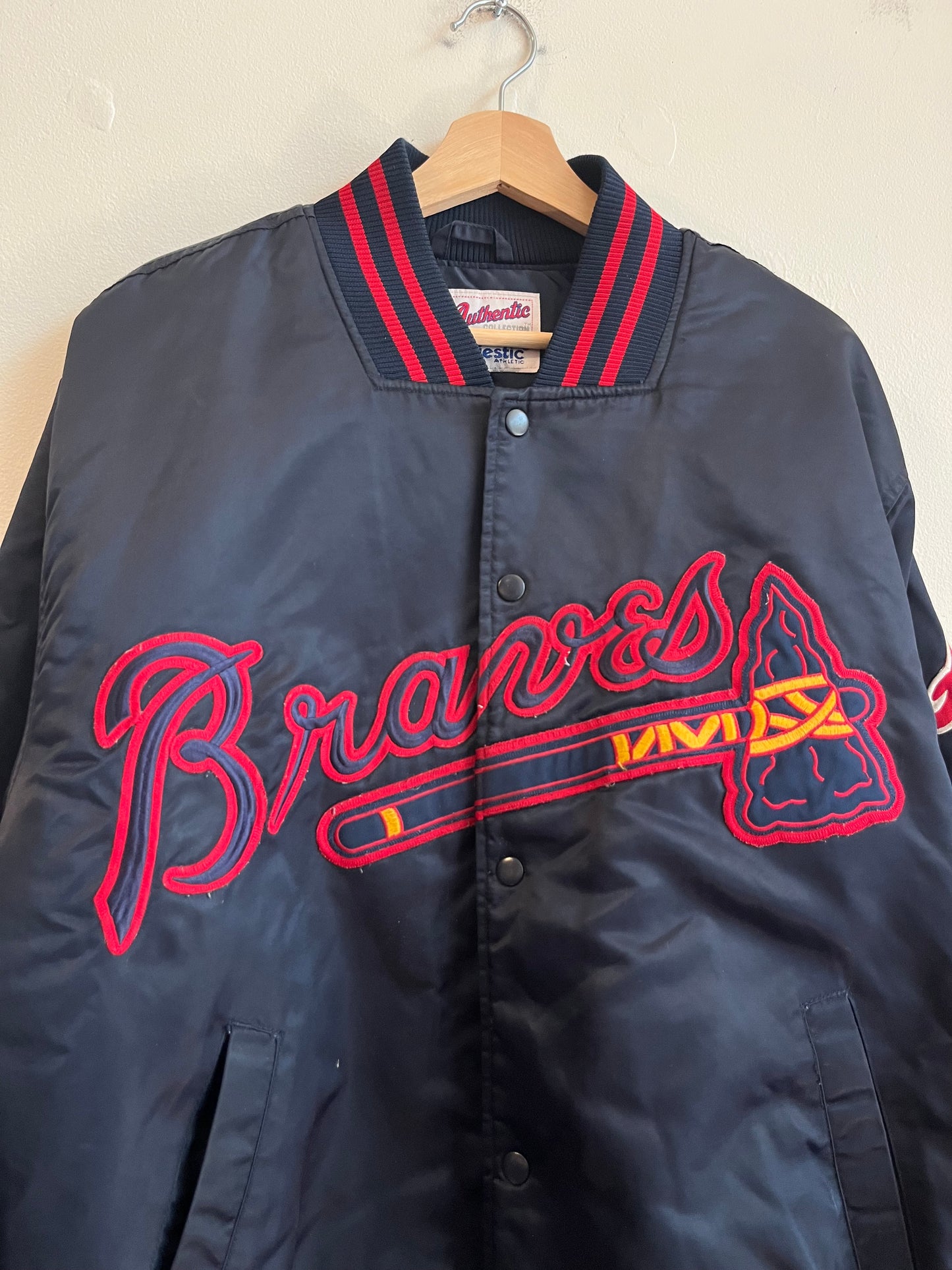90s Atlanta Braves Navy & Red Majestic Satin Jacket (L)