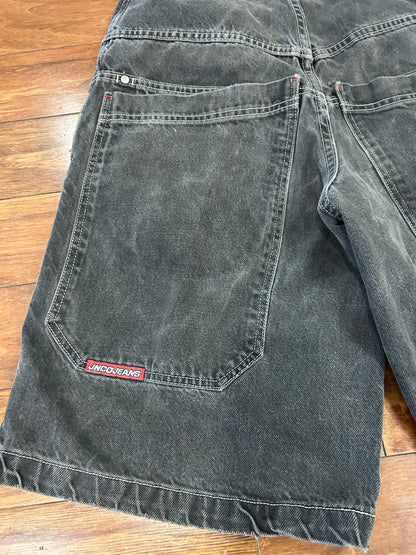 00s JNCO Dragon Vintage Baggy Shorts (32)
