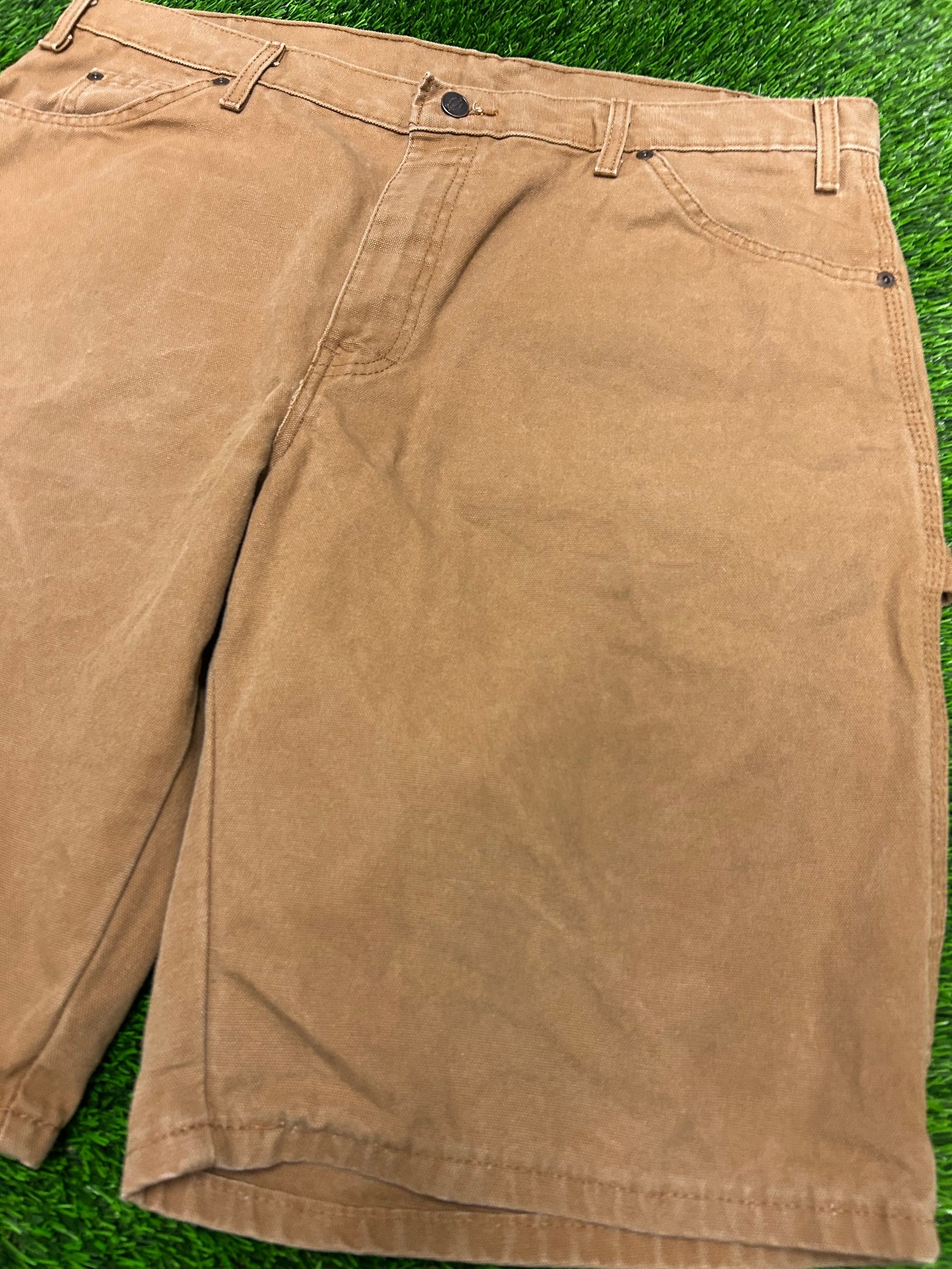2010 Vintage Dickies Baggy Tan Carpenter Workwear Shorts (38)