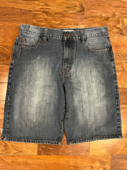 00s Niche United Baggy Y2K Shorts (38)