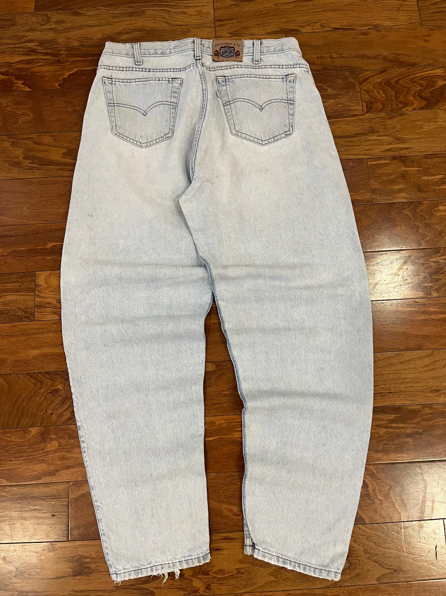 00s Levi's Silver Tab Light Wash Baggy Jeans (36 x 32)