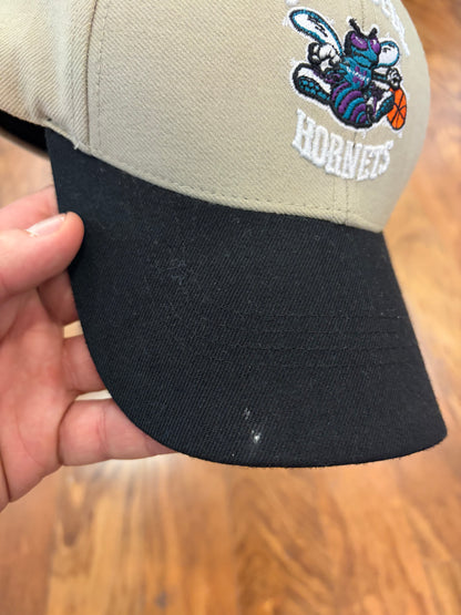 90s Charlotte Hornets Velcro Strap Hat (OS)