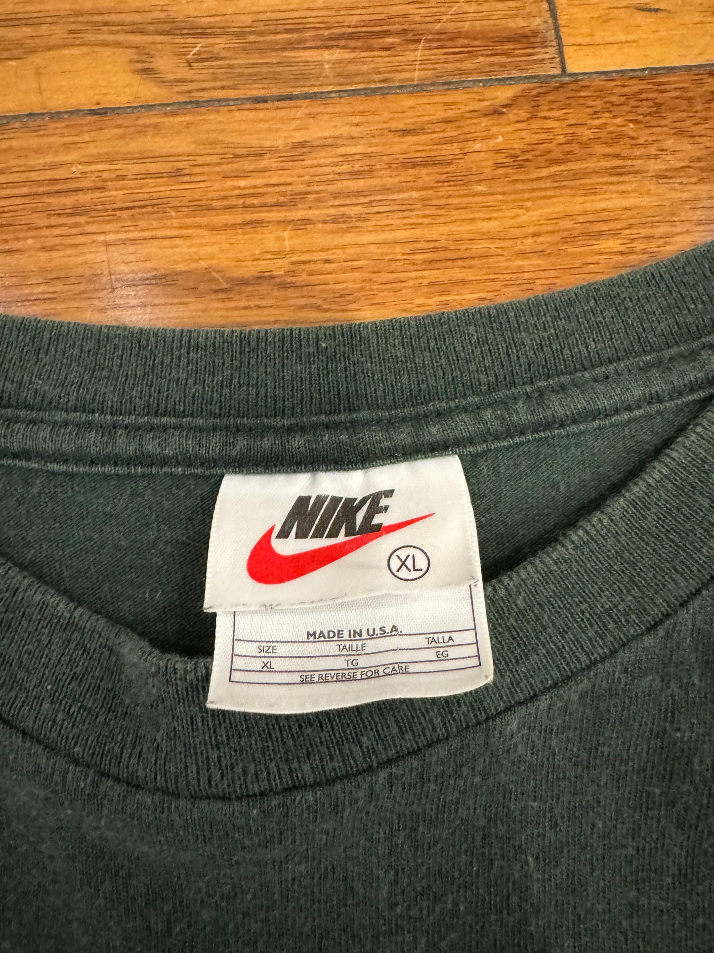 90s Nike Athletics Vintage Cropped Tee (XL)