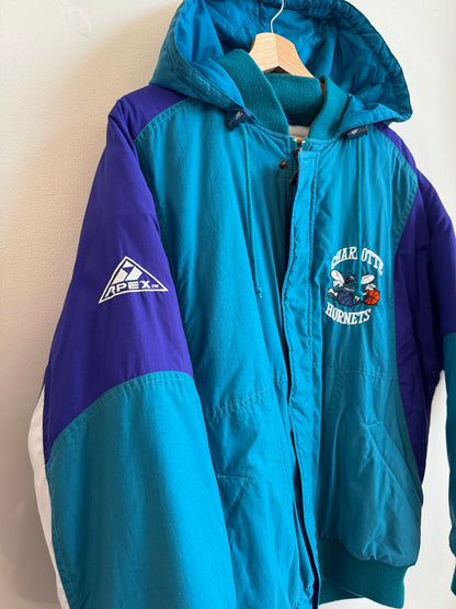 90s Charlotte Hornets Apex Puffer Jacket (L)