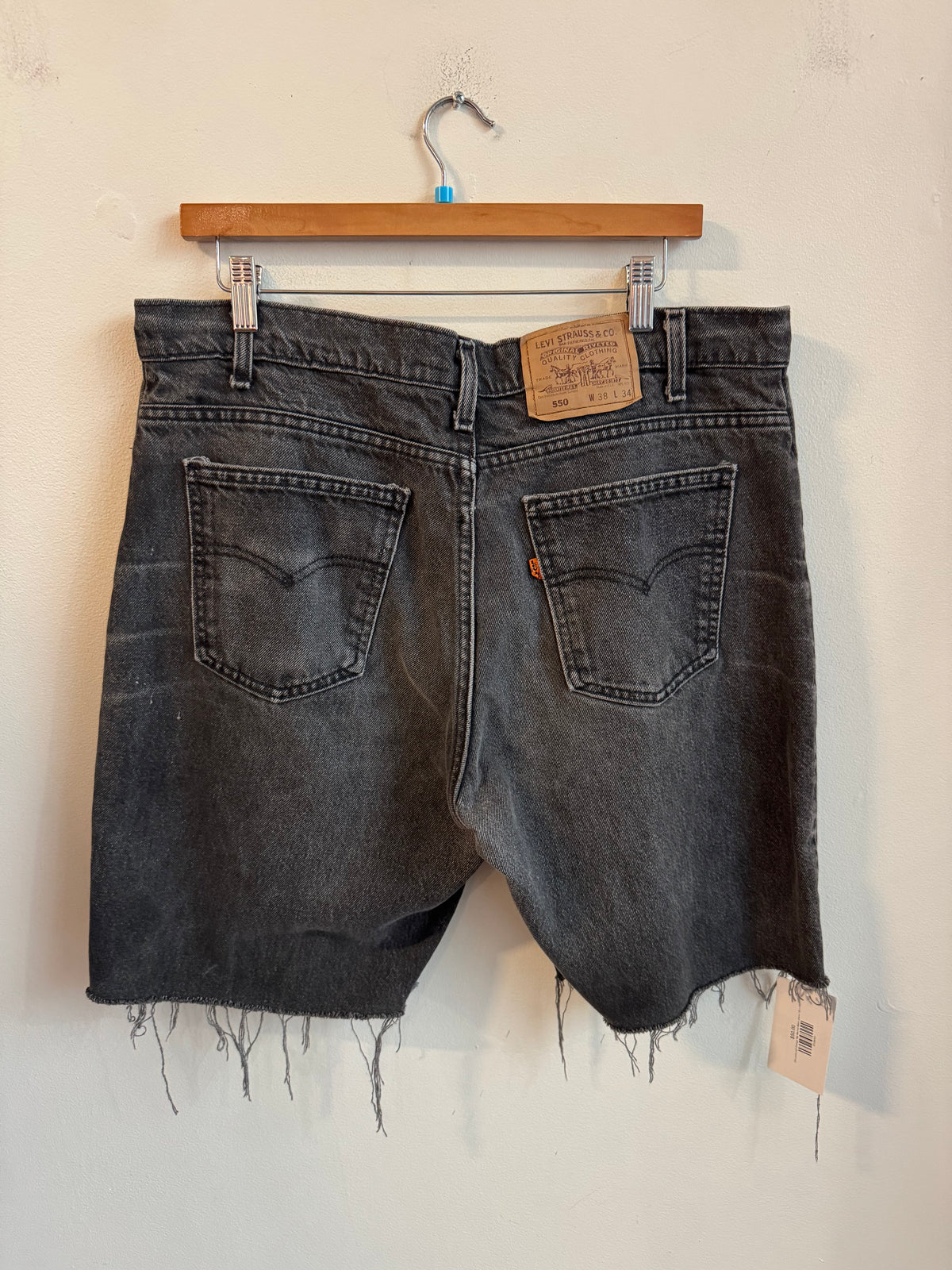 90s Levi's 550 Orange tab Stained Black Shorts (36)