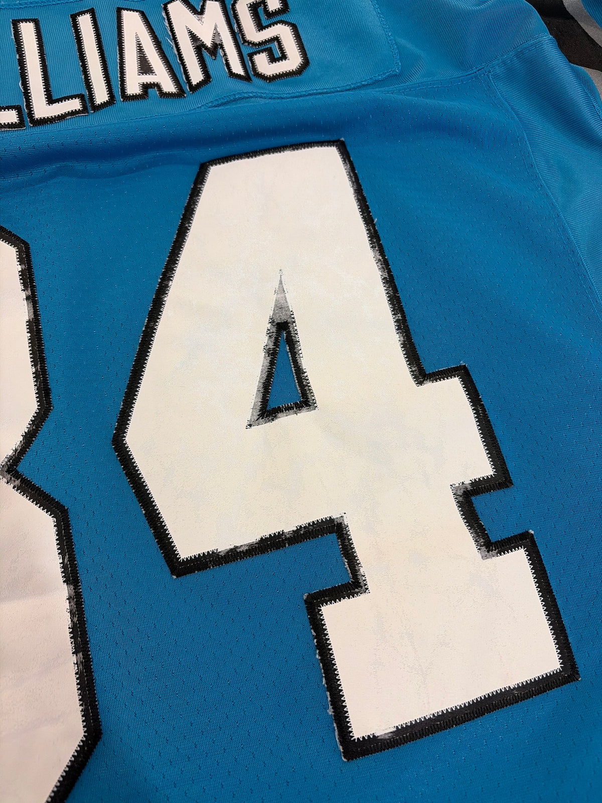 00s Carolina Panthers DeAngelo Williams Blue Stitched Flawed Jersey (XL)