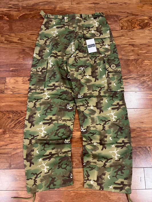 00s Mil-Tec Miltary Camo Cargo Pants (31x30)