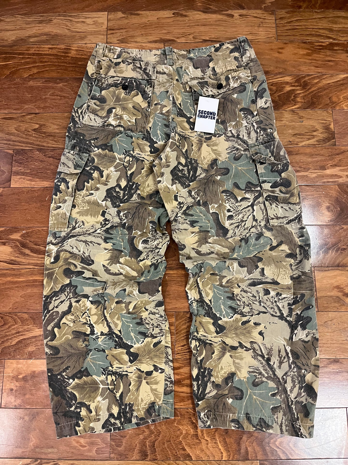 00s Camo Onward Cargo Pants (35 x 29)