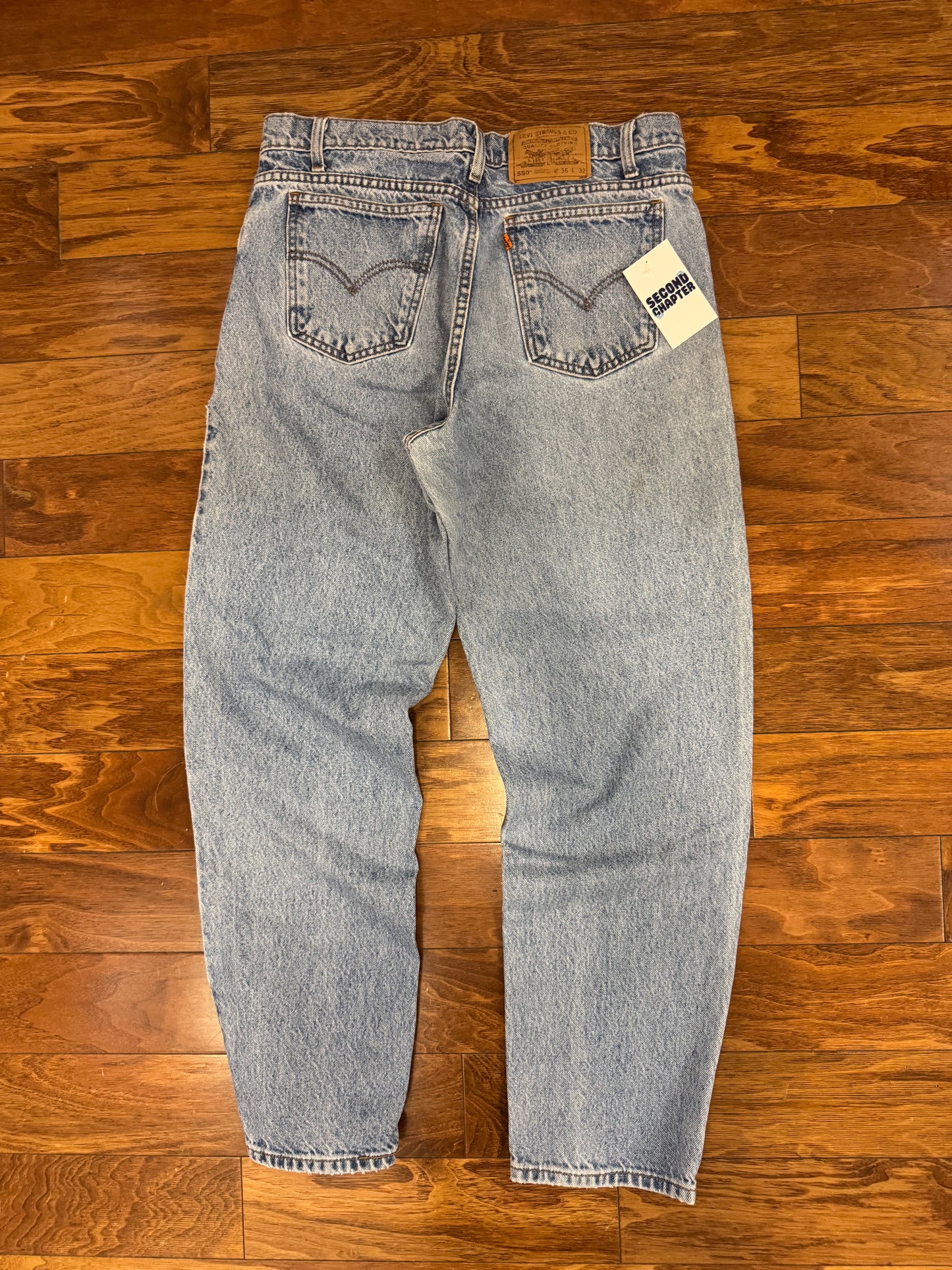 90s Levi's 550 Tapered Relaxed Fit Orange Tab Distressed Jeans (34 x 32)