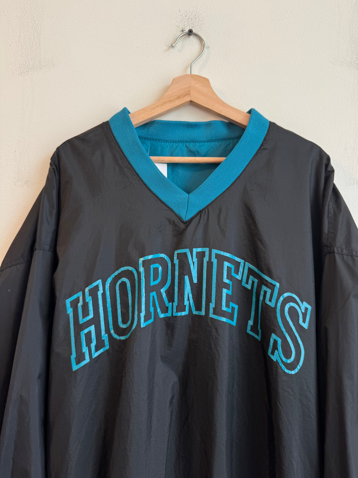 90s Charlotte Hornets Reversible Windbreaker (XL)