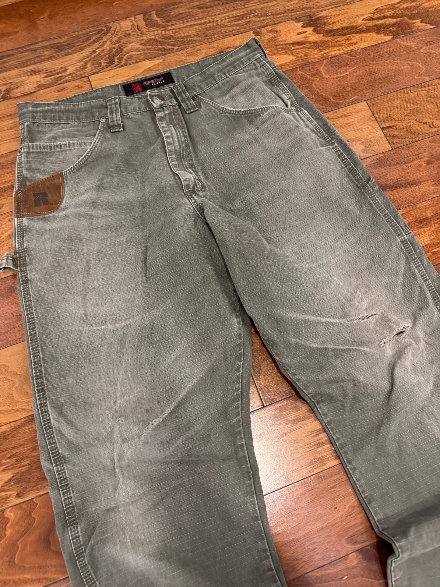 00s Wrangler Riggs Distressed Olive Carpenter Pants (34 x 34)