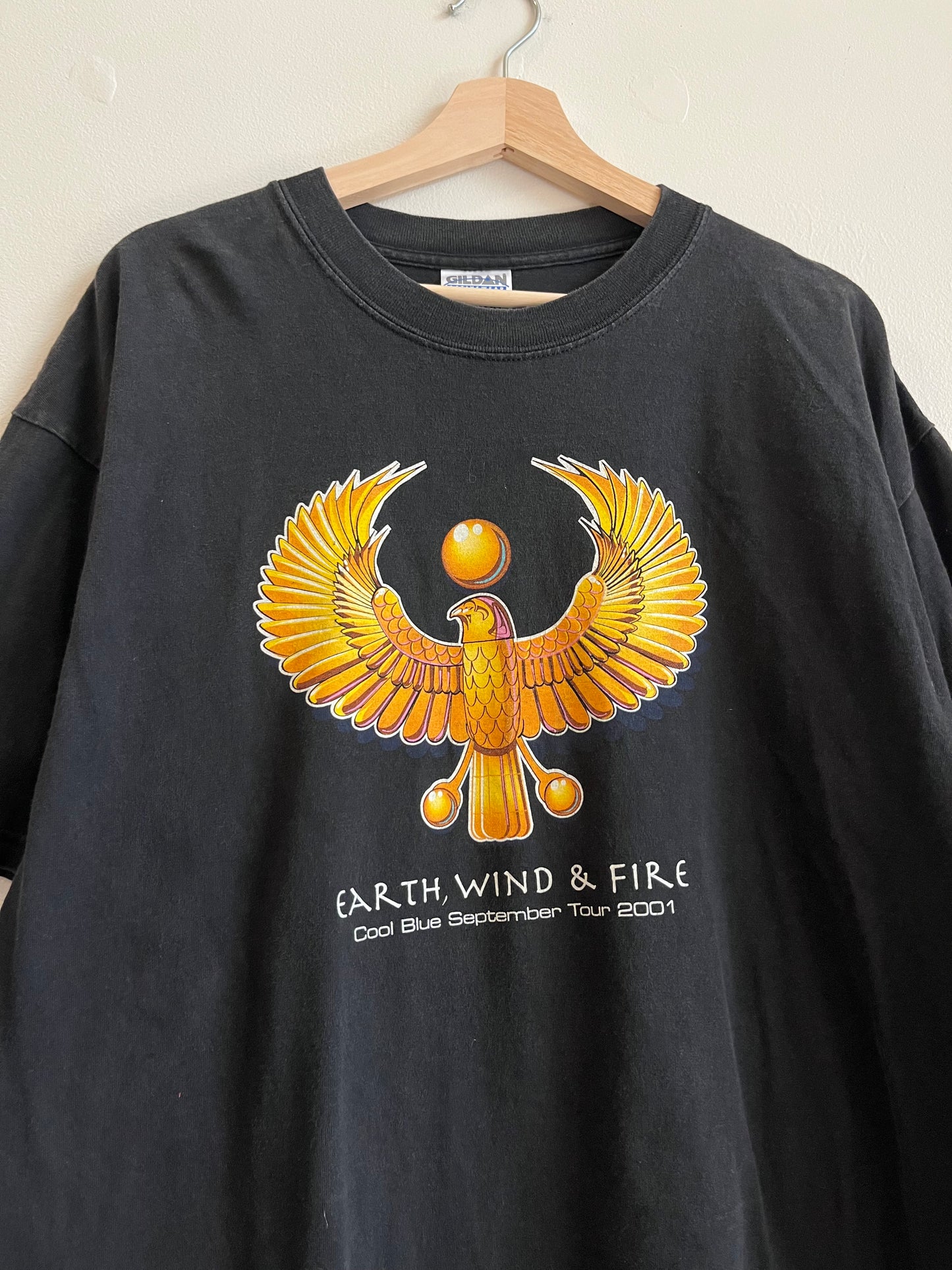 2001 Earth, Wind, Fire Cool Blue Tour Music Tee (XL)