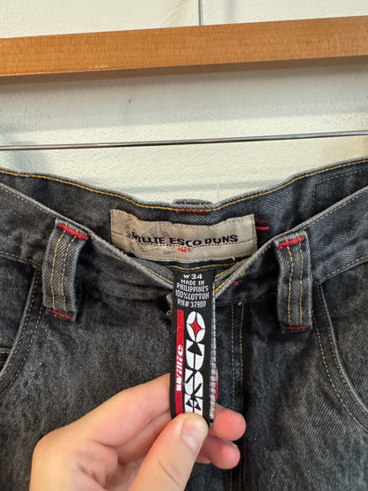 00s Esco Duns Baggy Black Shorts (34)