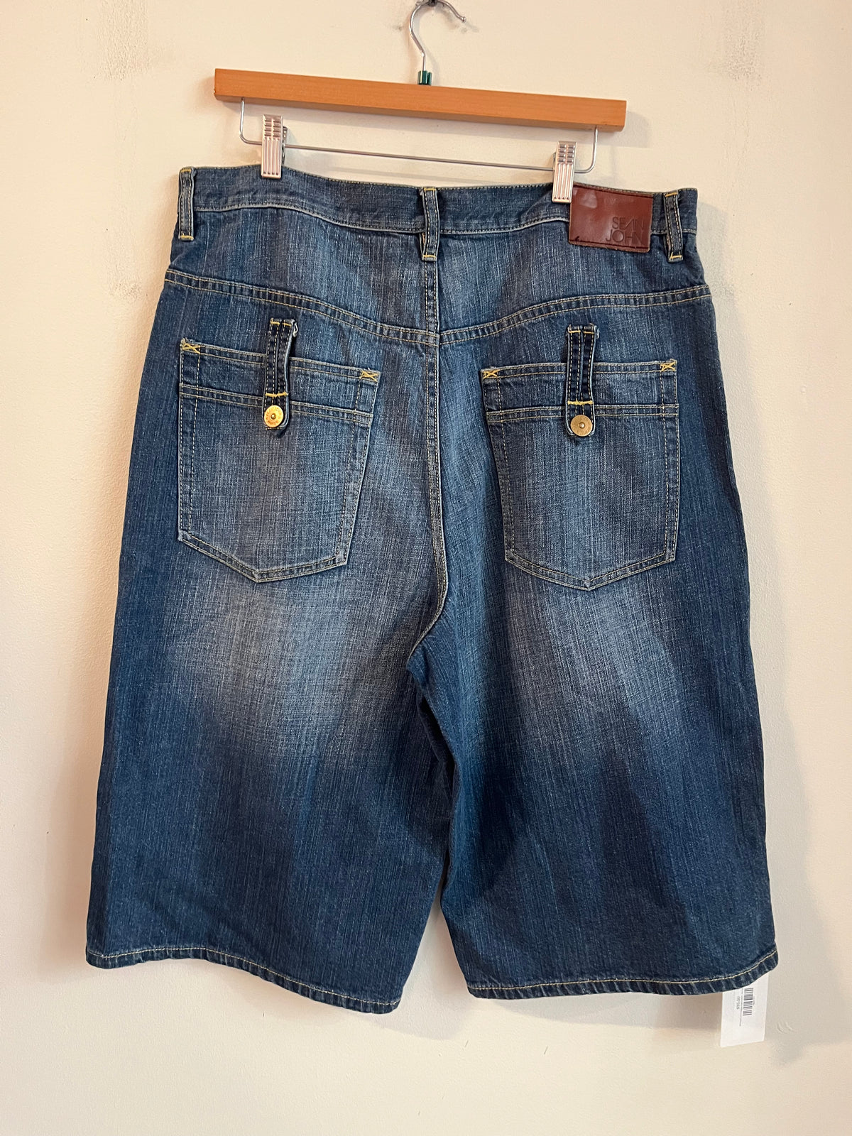 00s Sean John Baggy Dark Wash Shorts (36)
