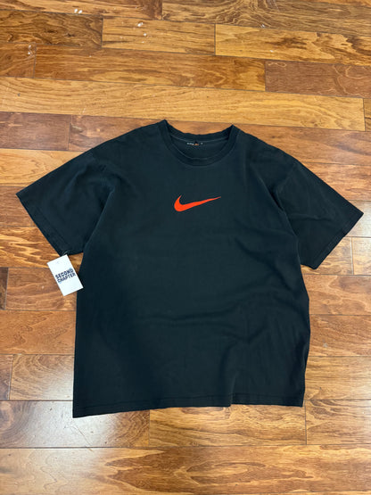 90s Nike Essential Swoosh Black Tee (L)