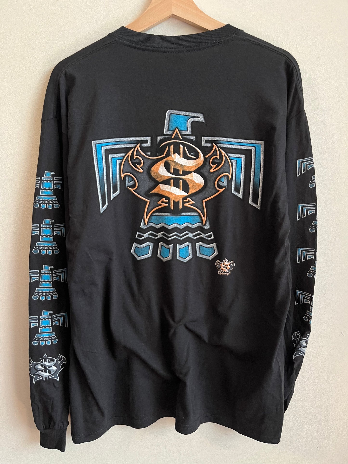 00s Johnny's Nature Wolf Graphic  Long-Sleeve Shirt (L)