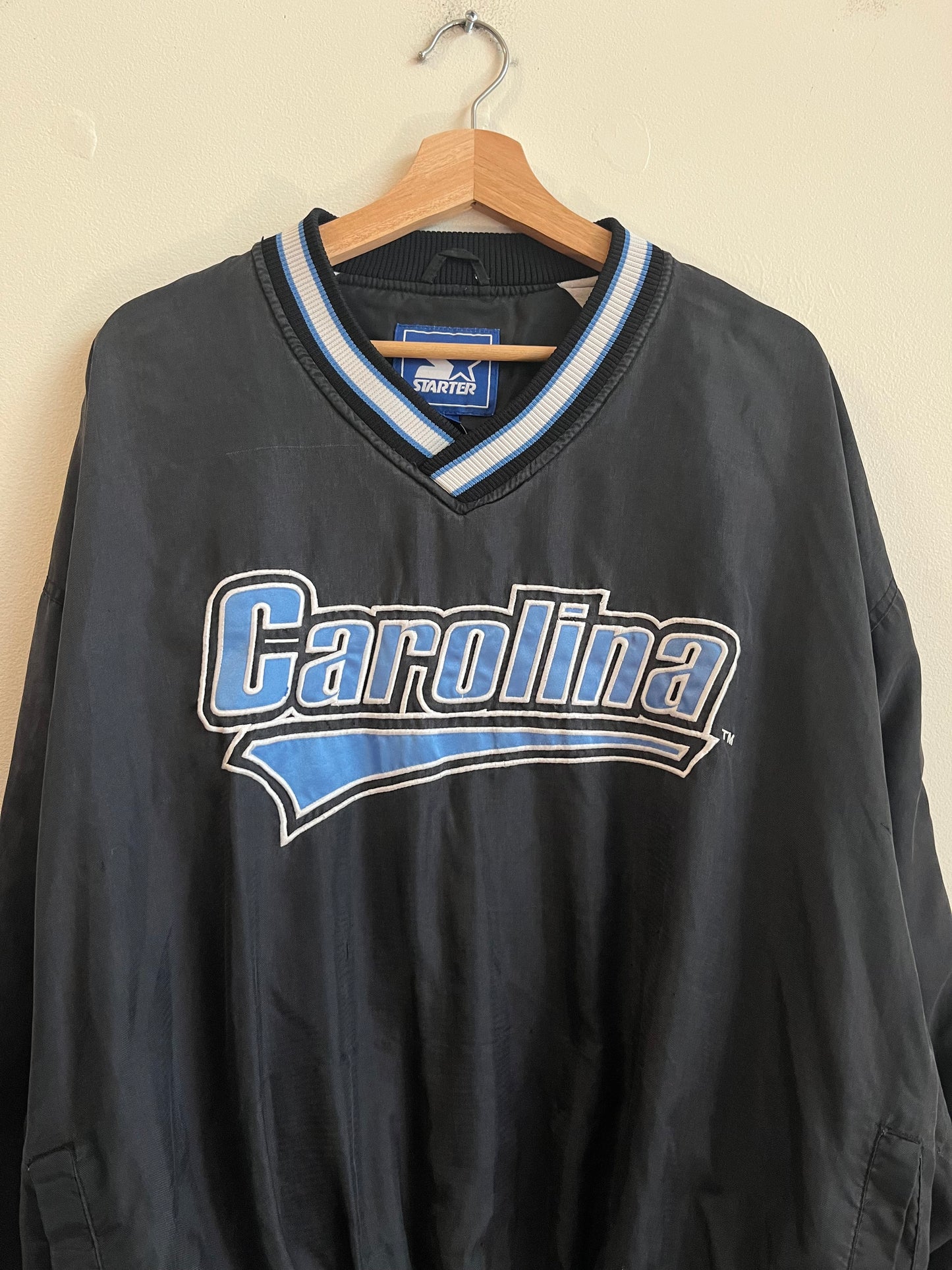 90s UNC Tar Heels Starter Faded Black Embroidered Windbreaker (XL)