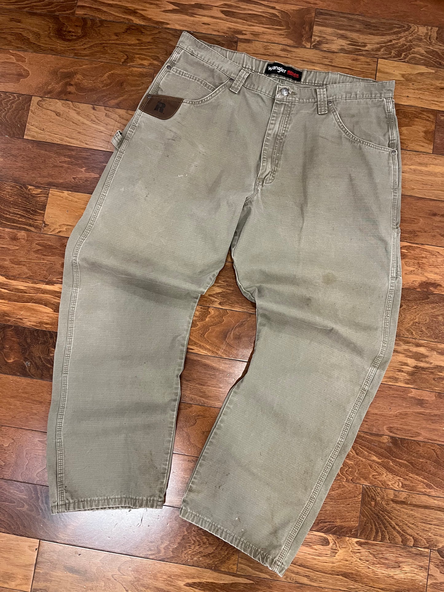 00s Wrangler Riggs Olive Carpenter Pants (38 x 32)